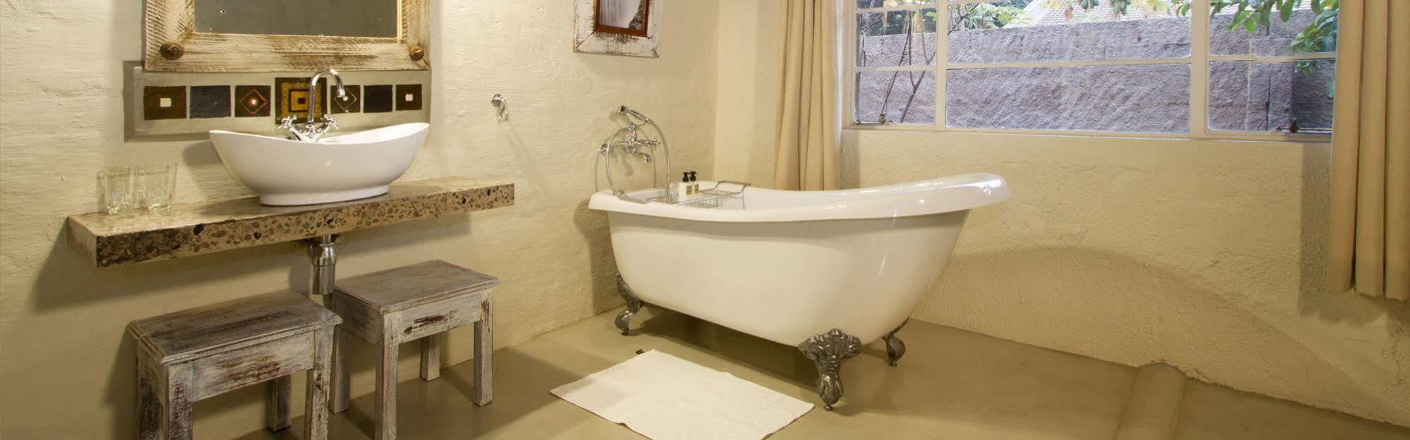 Bayete Guest Lodge Victoria Falls Zewnętrze zdjęcie